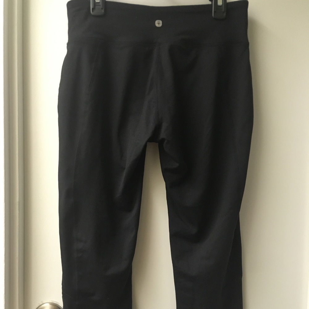Soybu Hi Rise Capri Black size Medium
